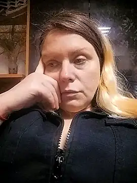 Lana-murr online show from 01-14-26, 08:42