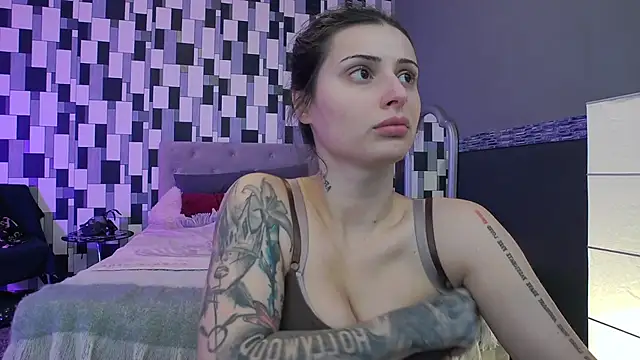 Snapshot of venusinylons chatting on 11-28-25, 11:57 venusinylons online show from 11-28-25, 11:57