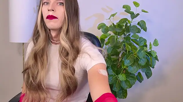 Branda Kelly online show from 11-03-25, 01:12