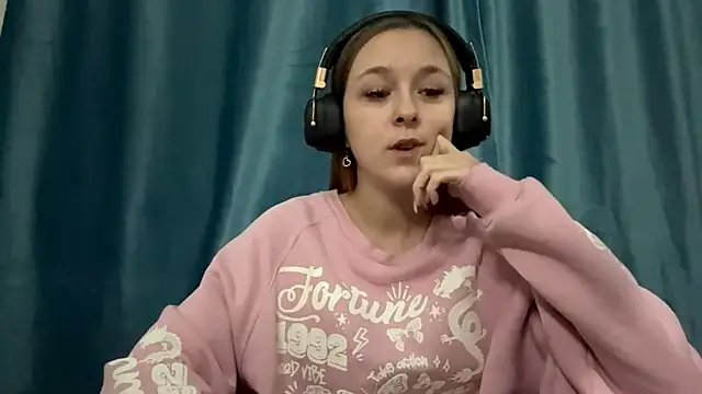 Snapshot of HOTBellakle chatting on 11-07-25, 03:12 HOTBellakle online show from 11-07-25, 03:12