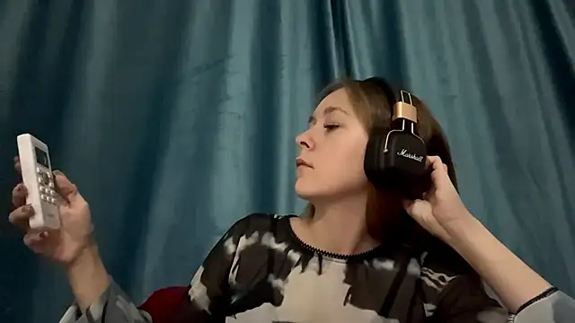 HOTBellakle online show from 11-23-25, 03:12