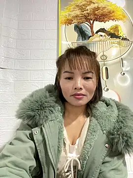 Snapshot of Night_owl111 chatting on 12-14-25, 08:02 Night owl111 online show from 12-14-25, 08:02