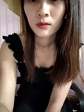 Snapshot of Em_xinh01 chatting on 05-02-26, 03:00 Em xinh01 online show from 05-02-26, 03:00