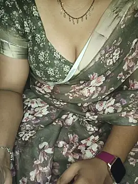 Snapshot of shreyareddy99 chatting on 11-03-25, 05:03 shreyareddy99 online show from 11-03-25, 05:03