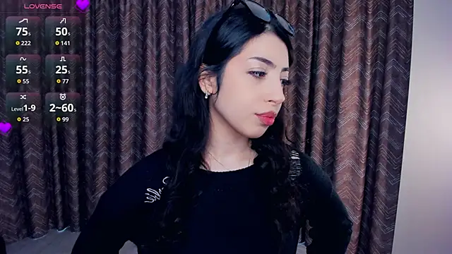 Snapshot of TonjaNeace chatting on 11-21-25, 04:44 TonjaNeace online show from 11-21-25, 04:44