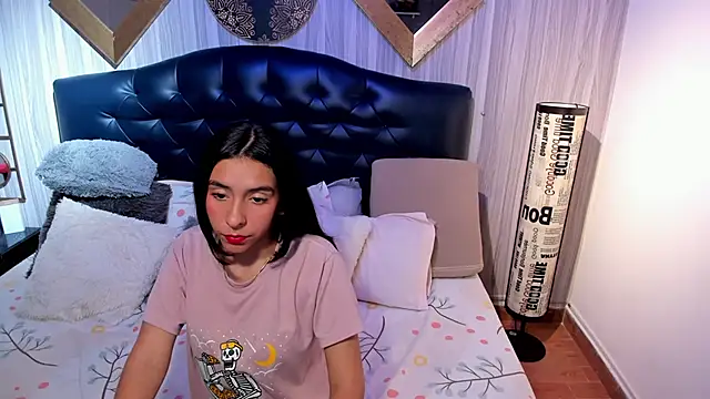 shirley sweet  online show from 10-30-25, 07:58