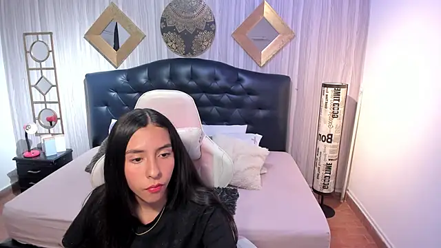 shirley sweet  online show from 11-01-25, 08:44