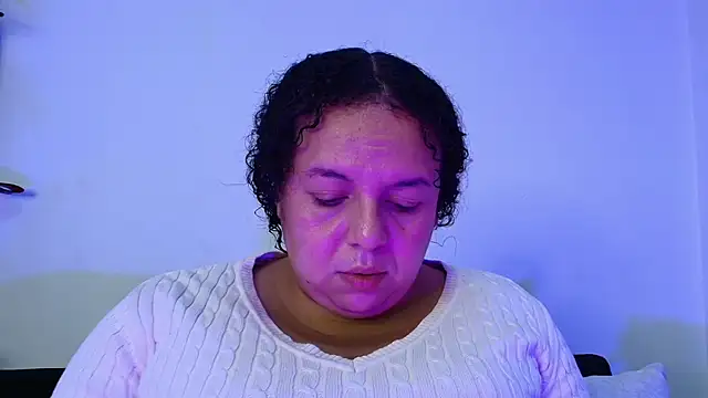 Snapshot of Natasha_Amber chatting on 11-05-25, 03:23 Natasha Amber online show from 11-05-25, 03:23