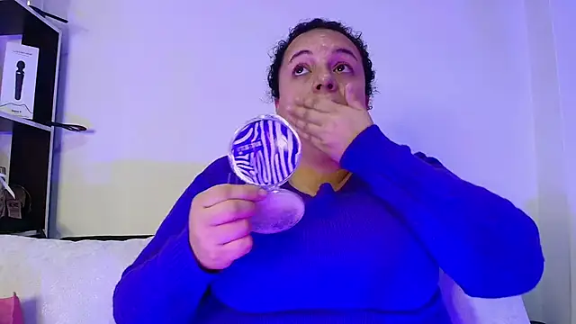 Snapshot of Natasha_Amber chatting on 11-10-25, 01:43 Natasha Amber online show from 11-10-25, 01:43