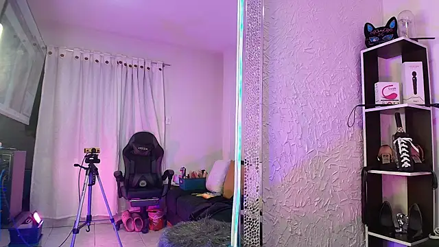 Snapshot of Natasha_Amber chatting on 11-13-25, 12:48 Natasha Amber online show from 11-13-25, 12:48