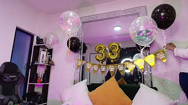 Snapshot of Natasha_Amber chatting on 12-04-25, 01:42 Natasha Amber online show from 12-04-25, 01:42