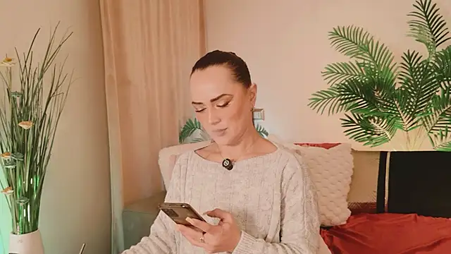 SiennaRosse online show from 02-25-26, 09:46