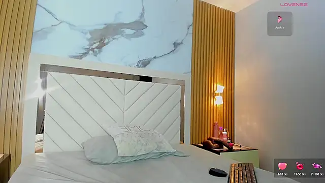 HANNASANZ1 online show from 03-11-26, 03:01