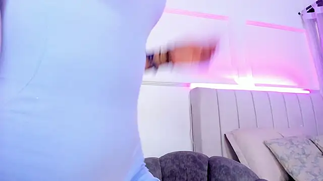 Snapshot of ada_belucci chatting on 02-10-26, 07:40 ada belucci online show from 02-10-26, 07:40