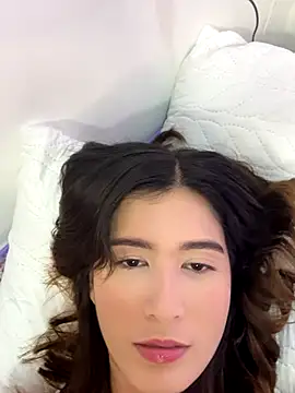 emilyy1  online show from 10-29-25, 03:20