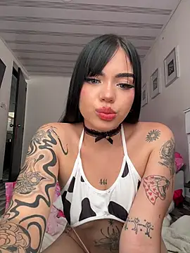 VioletEvanzz online show from 11-27-25, 02:30