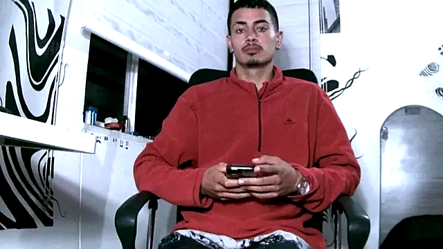 Snapshot of kai_storm420 chatting on 11-04-25, 06:12 kai storm420 online show from 11-04-25, 06:12