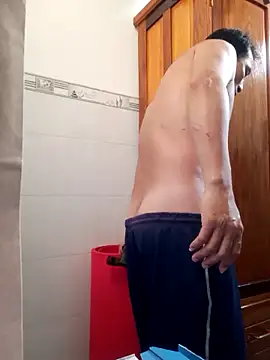 Snapshot of Cafeen19 chatting on 02-15-26, 11:45 Cafeen19 online show from 02-15-26, 11:45