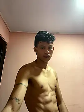 Snapshot of KamiSuarez chatting on 01-11-26, 01:16 KamiSuarez online show from 01-11-26, 01:16