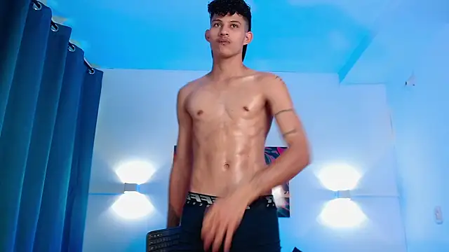 Snapshot of KamiSuarez chatting on 01-15-26, 07:39 KamiSuarez online show from 01-15-26, 07:39