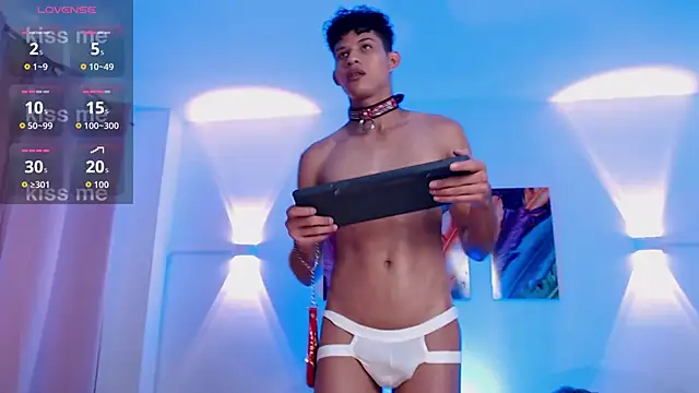 Snapshot of KamiSuarez chatting on 01-31-26, 07:56 KamiSuarez online show from 01-31-26, 07:56