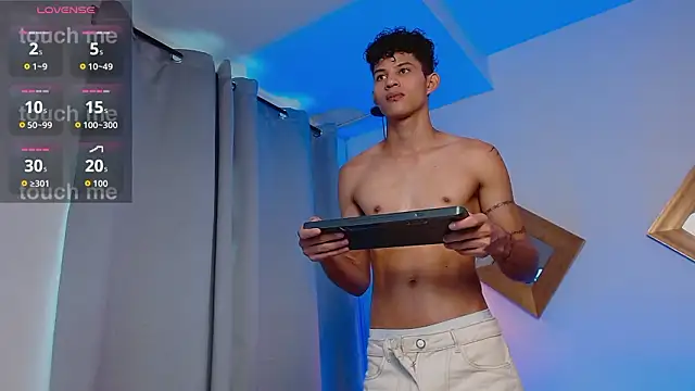 Snapshot of KamiSuarez chatting on 02-03-26, 06:35 KamiSuarez online show from 02-03-26, 06:35