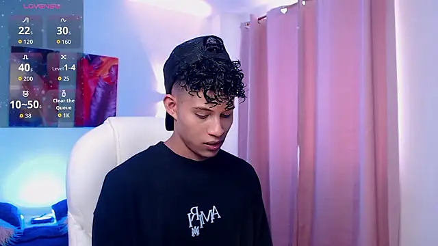 KamiSuarez online show from 03-04-26, 06:36