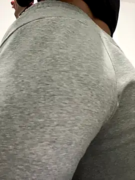 Snapshot of Catalina244 chatting on 10-29-25, 02:47 Catalina244 online show from 10-29-25, 02:47