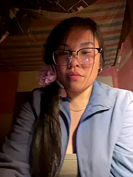 Snapshot of heodat-sexx chatting on 11-16-25, 01:49 heodat-sexx online show from 11-16-25, 01:49