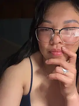 Snapshot of heodat-sexx chatting on 05-11-26, 03:51 heodat-sexx online show from 05-11-26, 03:51