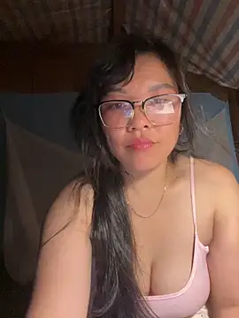 Snapshot of heodat-sexx chatting on 05-16-26, 12:59 heodat-sexx online show from 05-16-26, 12:59
