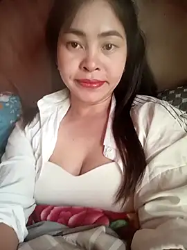 Bamboo-niee123 online show from 12-02-25, 05:13