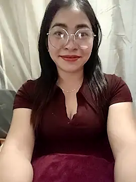 Bamboo-niee123 online show from 03-15-26, 07:36