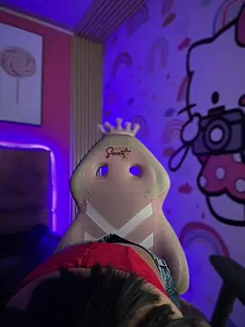 Snapshot of Maryana_LS chatting on 10-28-25, 01:58 Maryana LS online show from 10-28-25, 01:58