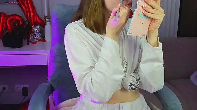 R I N A online show from 04-04-26, 01:15