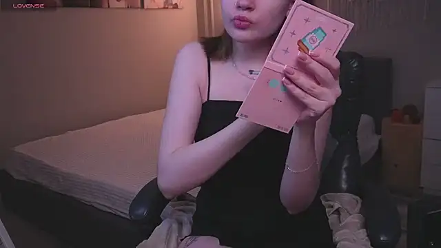 R I N A online show from 04-11-26, 01:10