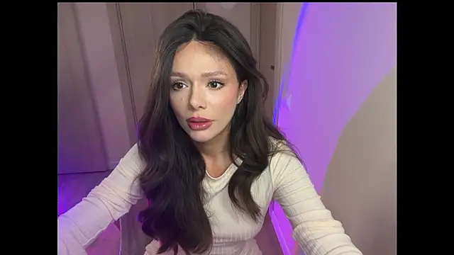 Snapshot of Lisa_Graham chatting on 12-20-25, 04:19 Lisa Graham online show from 12-20-25, 04:19