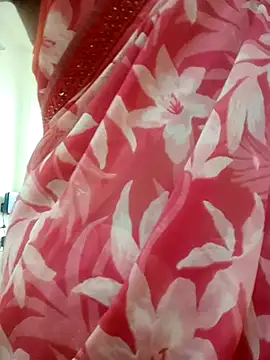 Cute Sanaaya online show from 12-15-25, 08:40