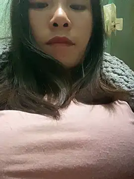 Snapshot of Elysia-007 chatting on 12-18-25, 02:12 Elysia-007 online show from 12-18-25, 02:12