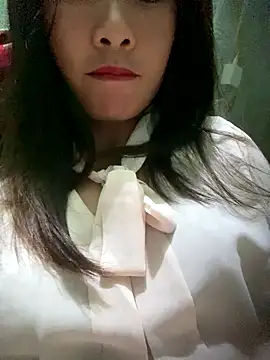 Snapshot of Elysia-007 chatting on 01-17-26, 12:32 Elysia-007 online show from 01-17-26, 12:32