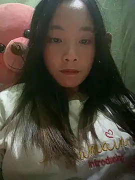 Snapshot of Elysia-007 chatting on 03-03-26, 01:39 Elysia-007 online show from 03-03-26, 01:39