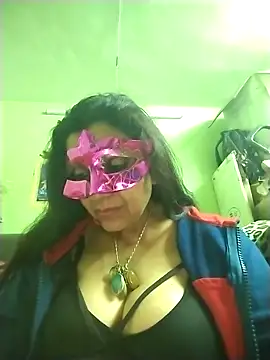 Snapshot of LOVE__RANI chatting on 11-16-25, 01:11 LOVE RANI online show from 11-16-25, 01:11