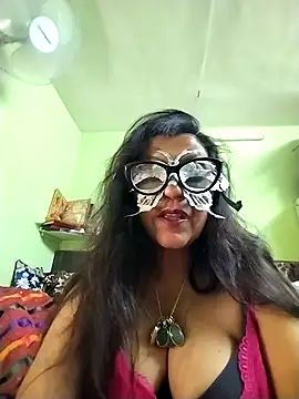 Snapshot of LOVE__RANI chatting on 11-26-25, 07:53 LOVE RANI online show from 11-26-25, 07:53