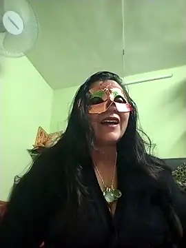 Snapshot of LOVE__RANI chatting on 12-04-25, 08:34 LOVE RANI online show from 12-04-25, 08:34