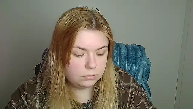 Snapshot of SusannaNight chatting on 04-28-26, 11:48 SusannaNight online show from 04-28-26, 11:48