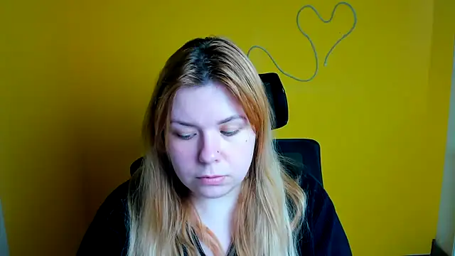 Snapshot of SusannaNight chatting on 05-12-26, 11:18 SusannaNight online show from 05-12-26, 11:18