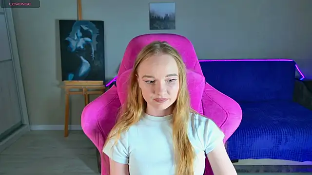 Shawty Mia online show from 11-23-25, 02:06