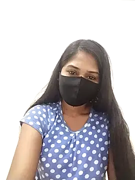 Green LaDY66 online show from 11-17-25, 06:35