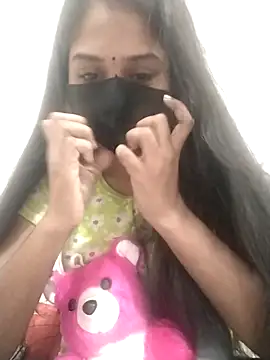 Green LaDY66 online show from 11-24-25, 05:40