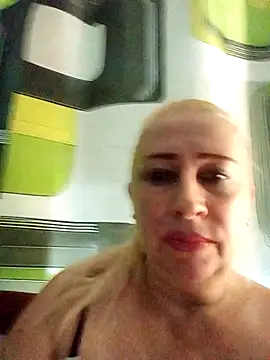 Snapshot of Esenia505 chatting on 11-22-25, 08:46 Esenia505 online show from 11-22-25, 08:46